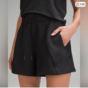 Lululemon Embossed HR shorts